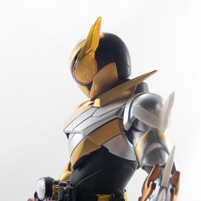 S.H.Figuarts 假面骑士创骑 假面骑士创骑 试验形态  （兔子巨龙形态）