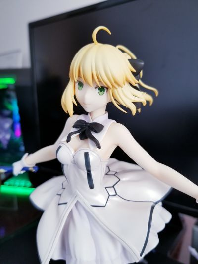 海蓝宝石saberLily水族馆（对比独角兽Lily）