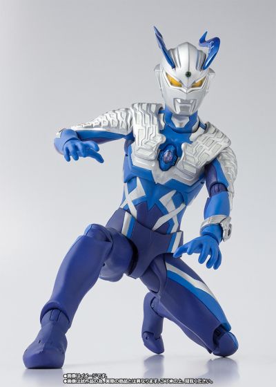 S.H.Figuarts 赛罗奥特曼格斗第一季 赛罗奥特曼 月神奇迹型