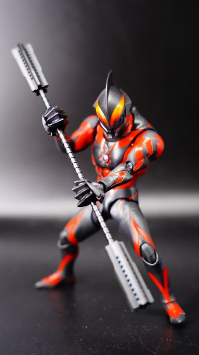 S.H.Figuarts  大怪兽之战 奥特银河传说 THE MOVIE 贝利亚奥特曼