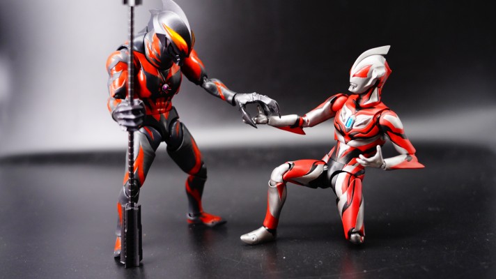 S.H.Figuarts  大怪兽之战 奥特银河传说 THE MOVIE 贝利亚奥特曼