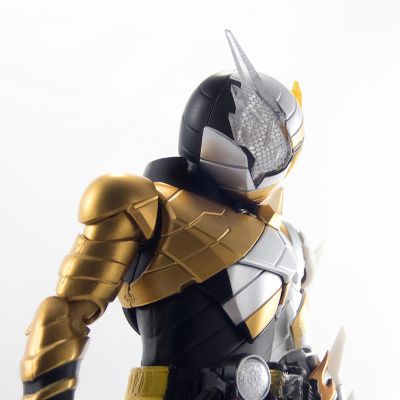 S.H.Figuarts 假面骑士创骑 假面骑士创骑 试验形态  （兔子巨龙形态）