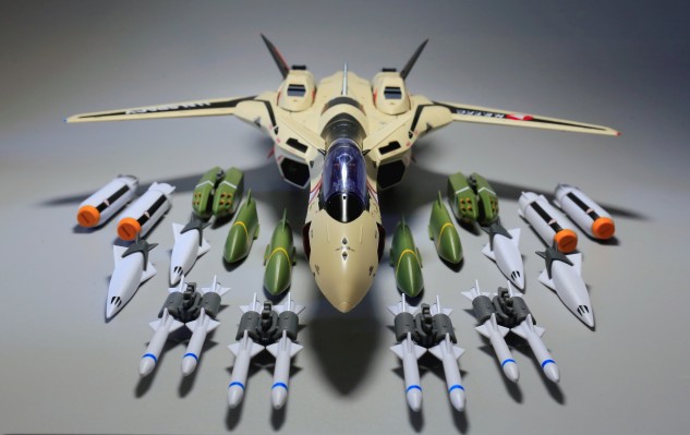 DX超合金 超时空要塞Plus YF-19 全装备型