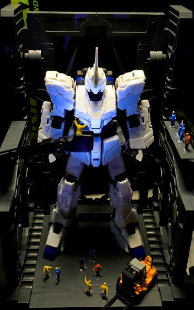 RG 1/144  高达基地专属商品 RX-0 独角兽高达 TWC版