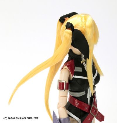 AZONE综合可动人形系列 魔法少女奈叶StrikerS	菲特·泰斯塔罗沙 True Sonic Form 