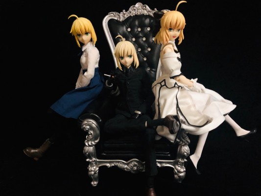 REAL ACTION HEROES #711 Fate/stay night [Unlimited Blade Works] SABER 私服 Ver.