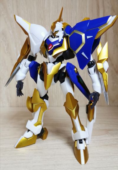 ROBOT魂＜SIDE KMF＞ Code Geass 复活的鲁路修 Z-01/S 兰斯洛特siN