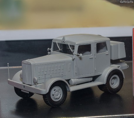 1/35 德国陆军  Hanomag SS100 牵引车