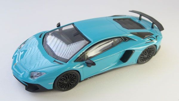 1/64 兰博基尼 Aventador SV 蓝色