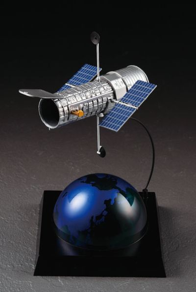 1/200 宇宙飞船 ＆ 哈勃宇宙望远镜 