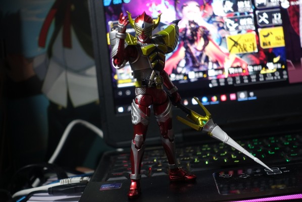 【特典】S.H.フィギュアーツ 假面骑士巴隆 バナナアームズ（初回购入特典：金の屏风 付）