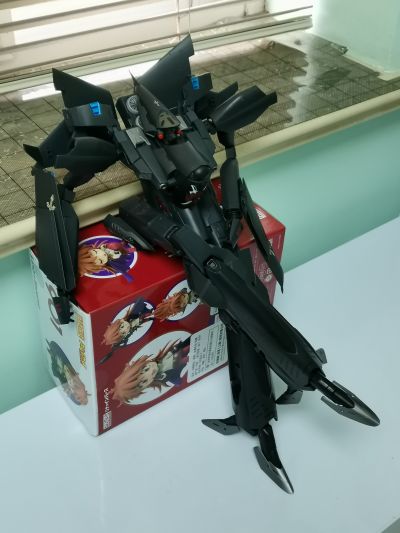 超时空要塞 Zero SV-51γ(诺拉‧波尔扬斯基机)