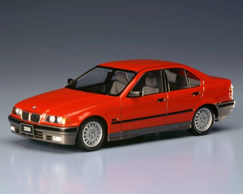 1/24 BMW 320i 