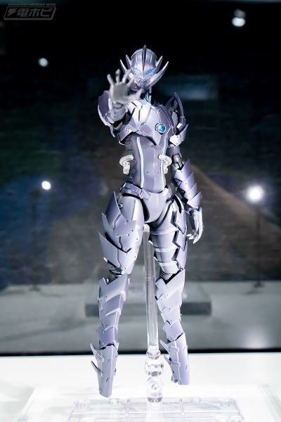 S.H.Figuarts 机动奥特曼 百慕拉 -动画版-