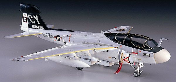 1/72 美国 EA-6B“徘徊者” 舰载电子战斗机