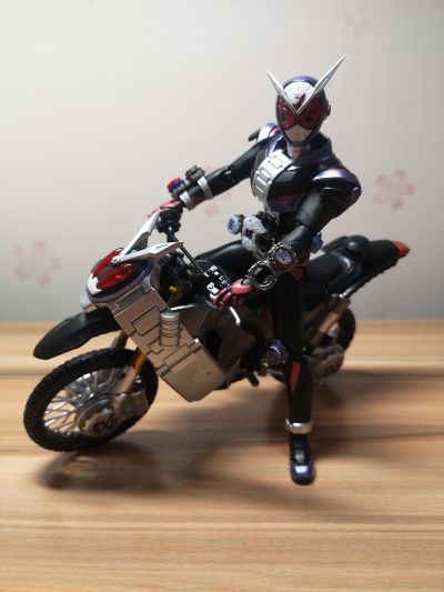 S.H.Figuarts 假面骑士时王 强袭摩托 与 时间剑枪／时间弓斧套装