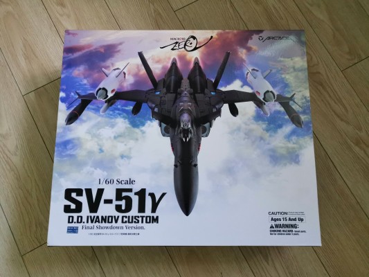 超时空要塞 Zero SV-51γ(诺拉‧波尔扬斯基机)