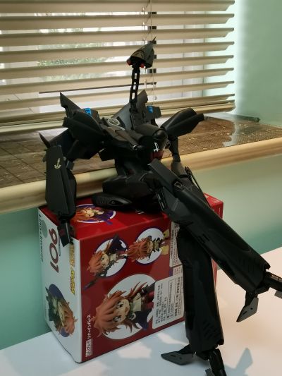 超时空要塞 Zero SV-51γ(诺拉‧波尔扬斯基机)