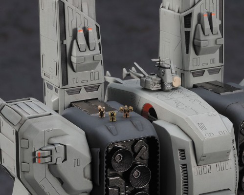 超时空要塞 剧场版：可曾记得爱 1/4000 SDF-1  超时空要塞 攻击者模式 “剧场版”