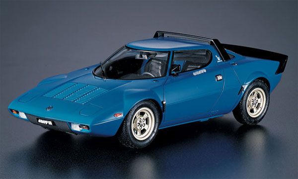 1/24 蓝旗亚 斯特拉托斯 HF“Stradale”
