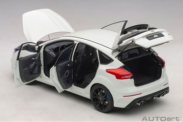 1/18 AUTOart・复合材料模型 福特 RS (白色)