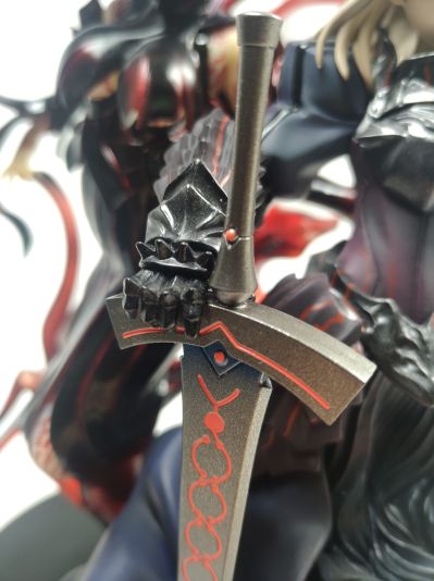 Fate/Stay Night Saber Alter 限定版