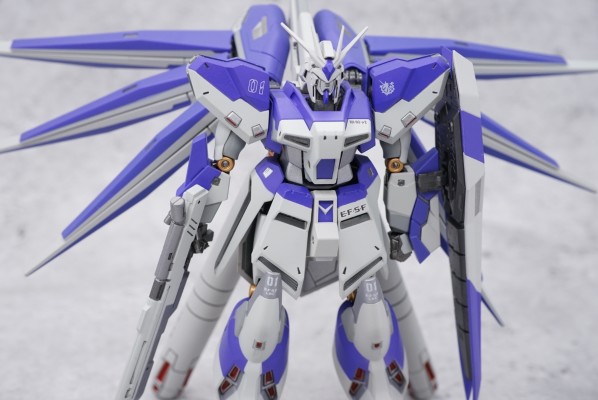 ROBOT魂 机动战士高达：逆袭的夏亚-贝托蒂嘉的子嗣 RX-93-ν2 Hi-Nu高达