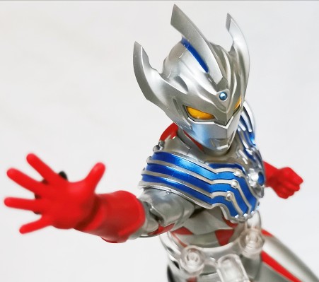 S.H.Figuarts 泰迦奥特曼 泰迦奥特曼