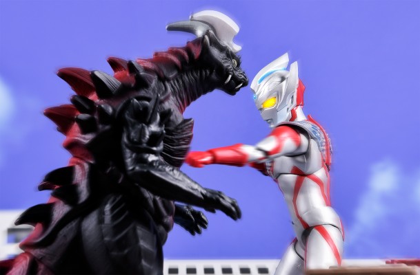 S.H.Figuarts 泰迦奥特曼 泰迦奥特曼