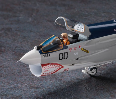 1/72 战区88 F-8E 十字军战士“风间 真”