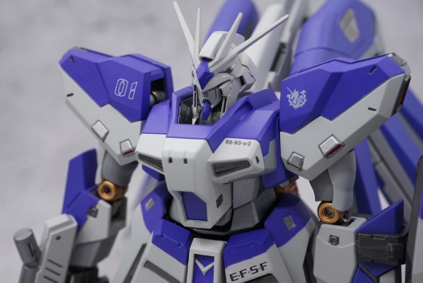 ROBOT魂 机动战士高达：逆袭的夏亚-贝托蒂嘉的子嗣 RX-93-ν2 Hi-Nu高达