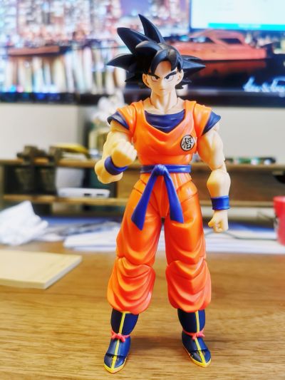 S.H.Figuarts 孙悟空-在地球成长的赛亚人-