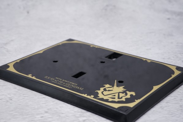 ROBOT魂 机动战士高达：逆袭的夏亚-贝托蒂嘉的子嗣 RX-93-ν2 Hi-Nu高达