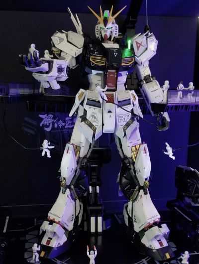 解体匠機 RX 93 Nu Gundam