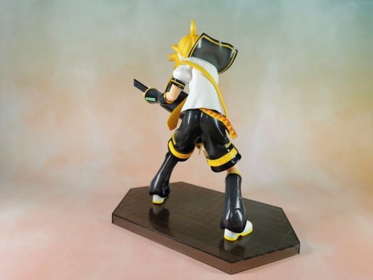 VOCALOID角色系列 02 鏡音リン