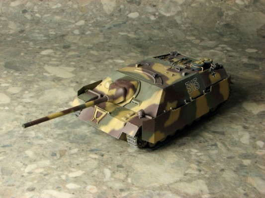 1/35 WW.II 德军 IV号坦克歼击车 L/70(V) “Lang” 2 in 1 