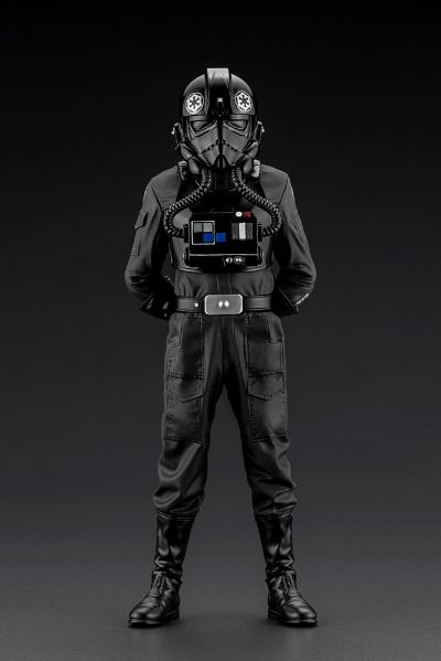 ARTFX+ 星球大战IV：新希望 钛战机驾驶员