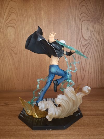 FiguartsZERO 海贼王 特拉法尔加·罗