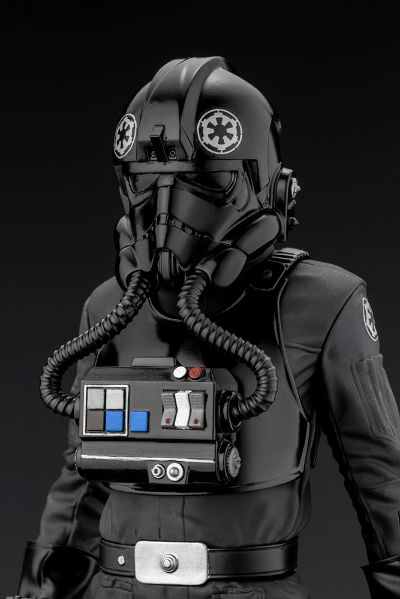 ARTFX+ 星球大战IV：新希望 钛战机驾驶员