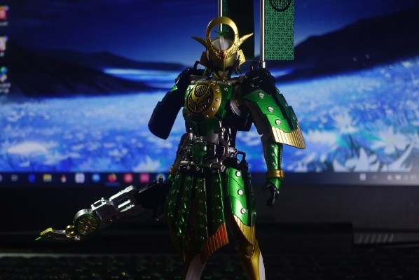 S.H.Figuarts 舞台剧 假面骑士斩月 -铠武外传- 假面骑士斩月 凯旋武装