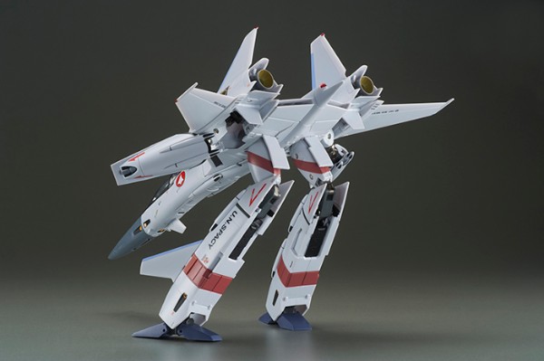 Macross Digital Mission VF-X 完全变形VF-4G 闪电III