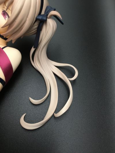 莉莉