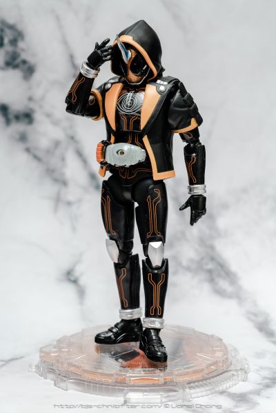 S.H.Figuarts 假面骑士Zi-O 驾驭表头型底座套装 -平成骑士后期-