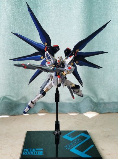 METAL ROBOT魂＜SIDE MS＞ 机动战士高达SEED Destiny ZGMF-X20A 强袭自由高达 特别限定版