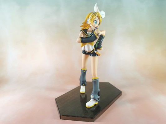 VOCALOID角色系列 02 鏡音リン