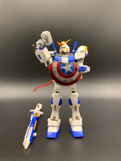 MG 1/100 机动战士高达  RX-78-4 高达4号机
