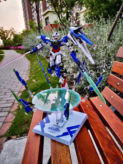 METAL BUILD 机动战士高达00 先驱者的觉醒 GNT-0000 量子型00高达
