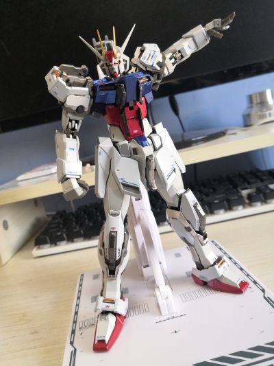 METAL BUILD 机动战士高达SEED GAT-X105 强袭高达