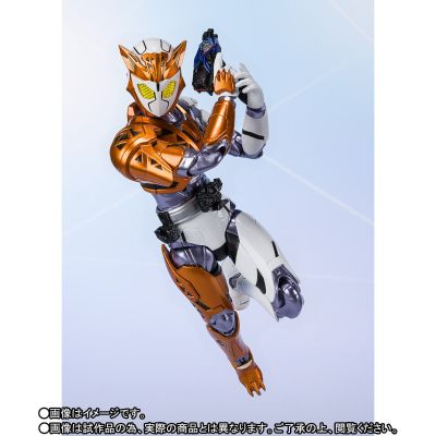 S.H.Figuarts 假面骑士：零一 假面骑士瓦尔基里 疾驰猎豹