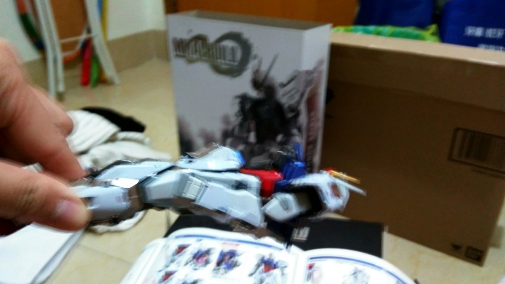 METAL BUILD 机动战士高达SEED GAT-X105 强袭高达